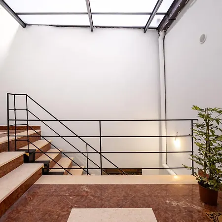 Agata E Rosalia 2 Bedroom Flat At The Quattro Canti Palermo