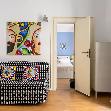 Agata E Rosalia 2 Bedroom Flat At The Quattro Canti * Palermo