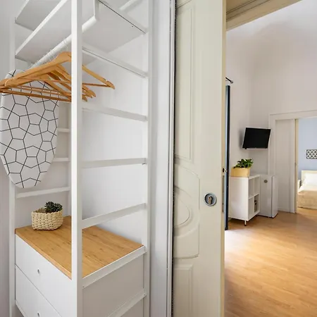 Apartment Agata E Rosalia 2 Bedroom Flat At The Quattro Canti