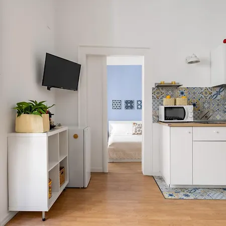 Agata E Rosalia 2 Bedroom Flat At The Quattro Canti *