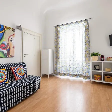Apartment Agata E Rosalia 2 Bedroom Flat At The Quattro Canti Palermo