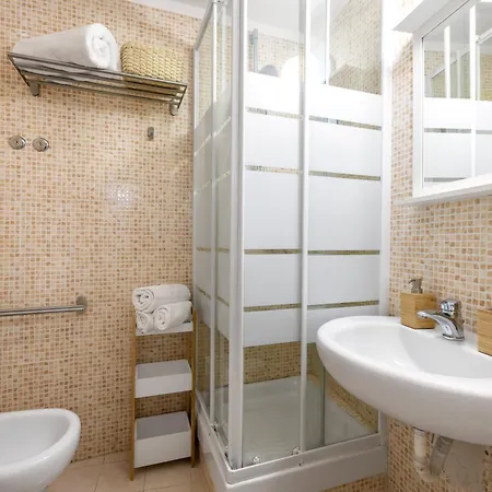 Apartment Agata E Rosalia 2 Bedroom Flat At The Quattro Canti *