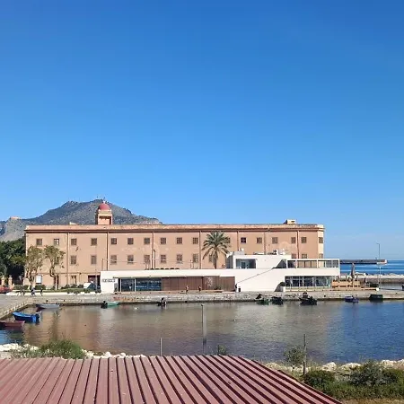 Apartment Erasmo Luxury Vista Mare