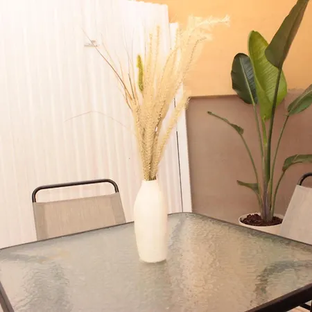 Apartment A Centro Vicino Stazione Mercato E Attrazioni