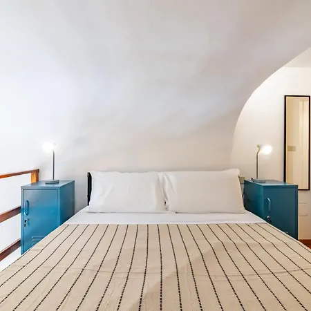 The Traveller's House - Station Apartment Palermo