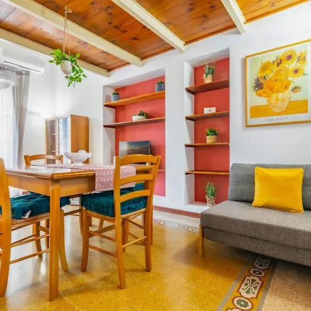 The Traveller's House - Station Apartment Palermo