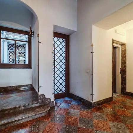 Dimora Degli Scalzi Apartment