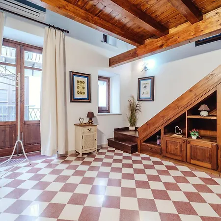 Dimora Degli Scalzi Apartment *