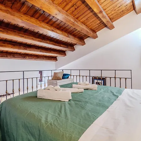 Apartment Dimora Degli Scalzi Palermo