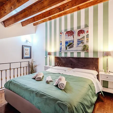 Dimora Degli Scalzi Apartment