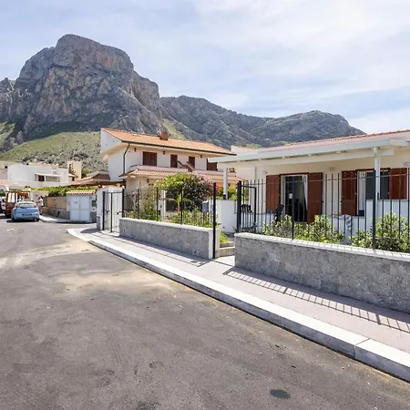 Casa vacanze Barcarello Sea House