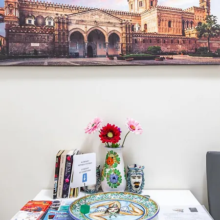 Sicily Trinacria House פלרמו