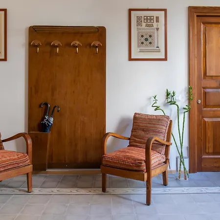 Palazzo Planeta Apartment