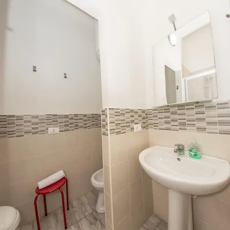 Into Palermo Rooms Bed and breakfast 3*
