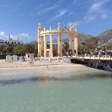 Appartamento La Casetta Di Rosario Mondello *