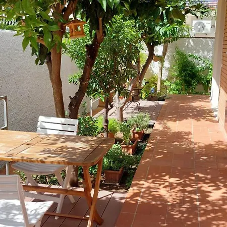 Giunone Garden Villa