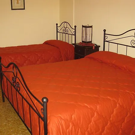 Politeama Square Bed & Breakfast 2*