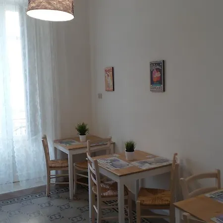 Bb Essenze Bed & Breakfast Palermo