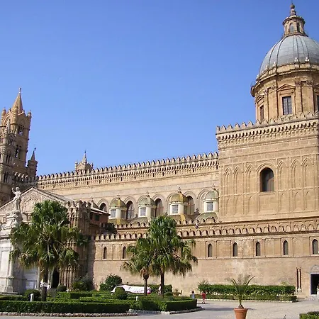 Hotel Ballaro Hotel