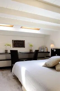 أوسياردهوم فندق 4*