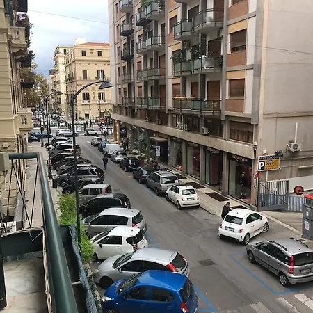 Via Enrico Parisi Palermo