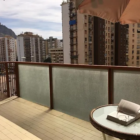 Casa De Gasperi Appartamento Palermo