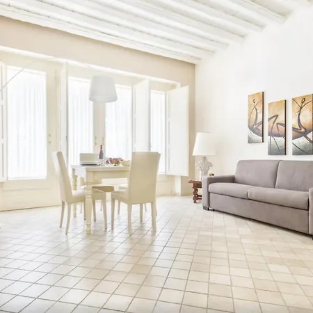 Palazzo Artale Homes Appartamento *