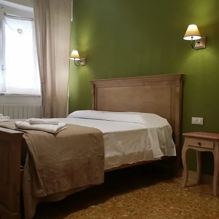 Piazza Marina 3*