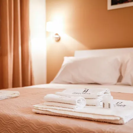 Quinto Stabile Rooms&suite Alojamento de Acomodação e Pequeno-almoço Palermo