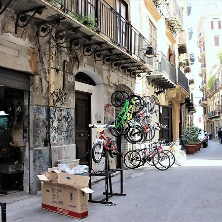 La Via Delle Biciclette Bed & Breakfast