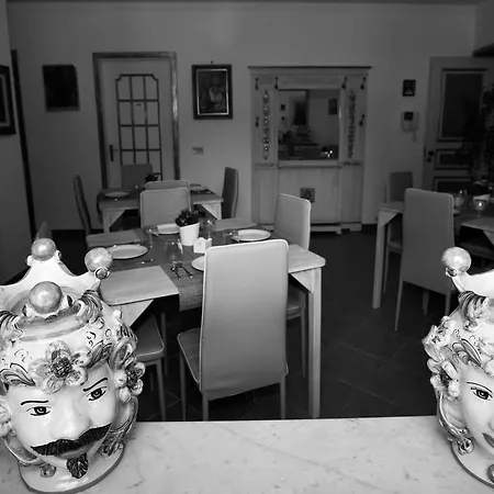 Bed and breakfast Cannatella's Mansion 3*