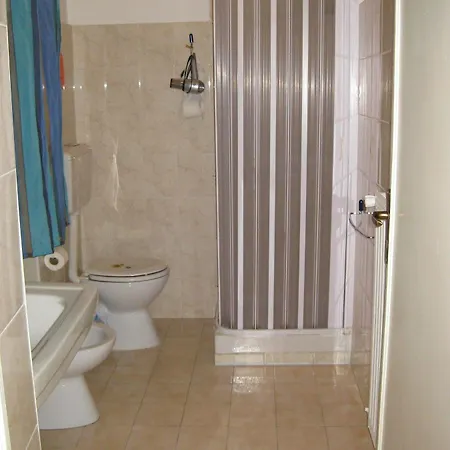 Politeama Square Bed & Breakfast 2*