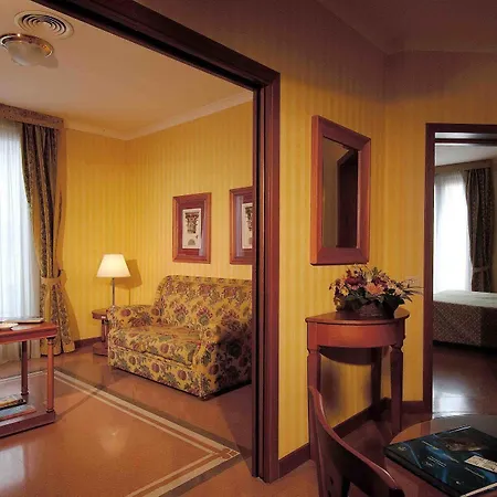 Residenza D'aragona 4*