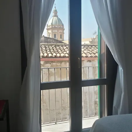 La Terrazza Sul Centro 2* باليرمو