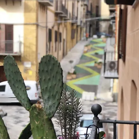 Housemilia Casaprofessa Palermo