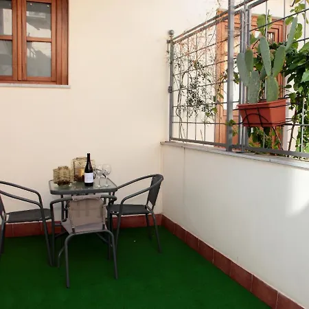 Housemilia Casaprofessa Ferienhaus *