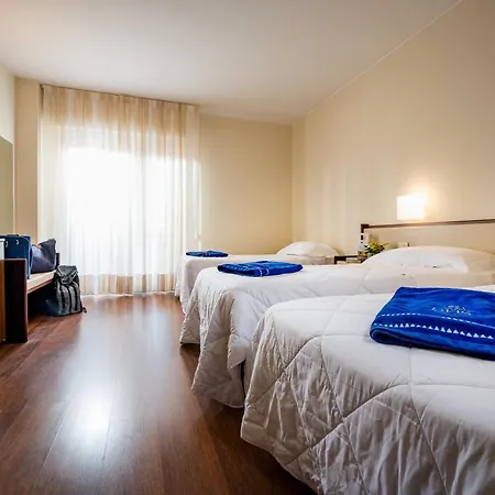 Astoria Palace 4*