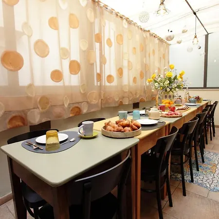 Boutique Vintage Bed & Breakfast