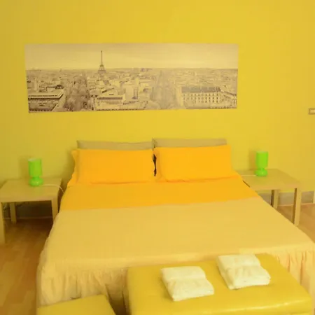 Couette-café A To Casa Palerme