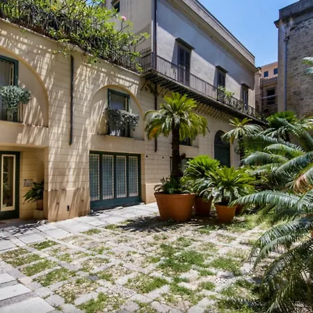 Palazzo Artale Homes Appartamento *