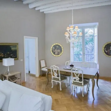 Palazzo Artale Homes Appartamento
