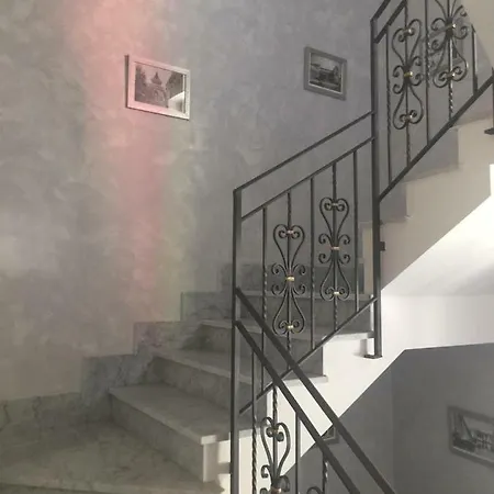 Hotell La Serenissima Palermo