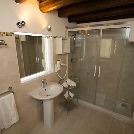 La Serenissima Hotell 3*
