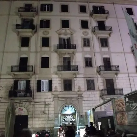 Il Genio Del Porto - Mabbonath Bed and breakfast