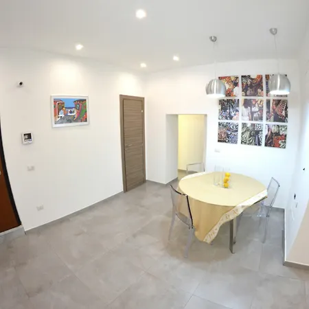 Capo Luxury 2*