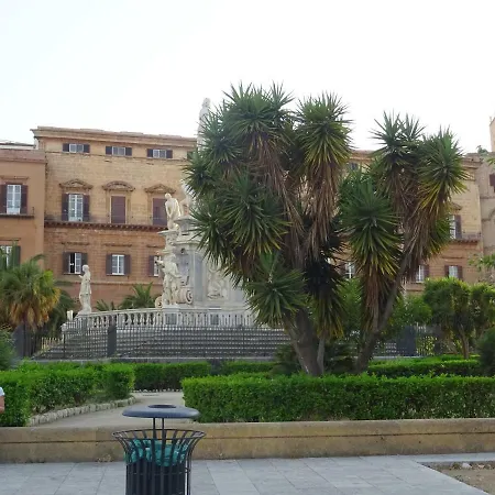 Holiday home Around Cassaro House *