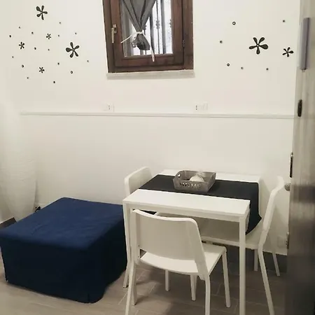 Holiday home Around Cassaro House Palermo