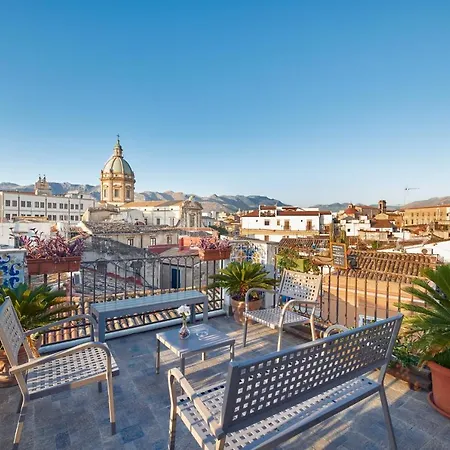 La Terrazza Sul Centro فندق مبيت وإفطار 2*