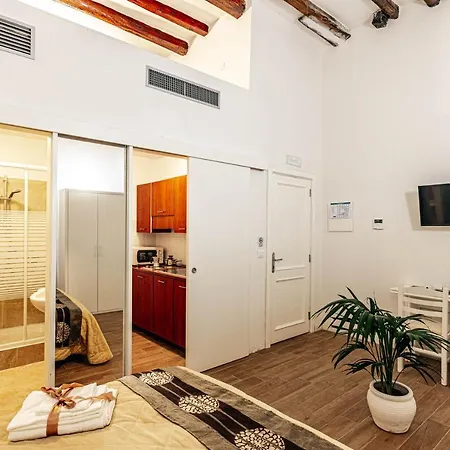 Giulio Cesare 14, Hotell 3*