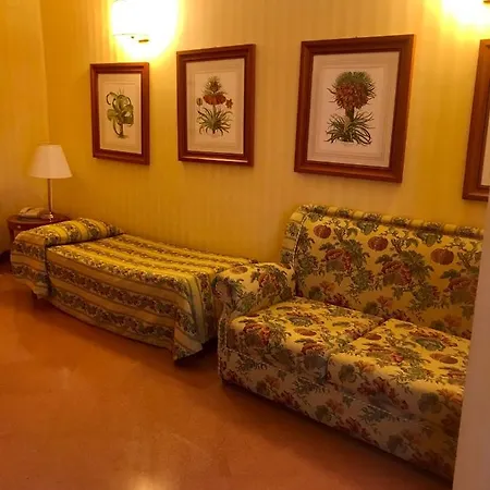 Residenza D'aragona 4* Palermo